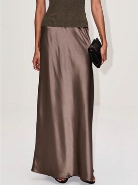 LESET Barb Bias Skirt in taupe NWT